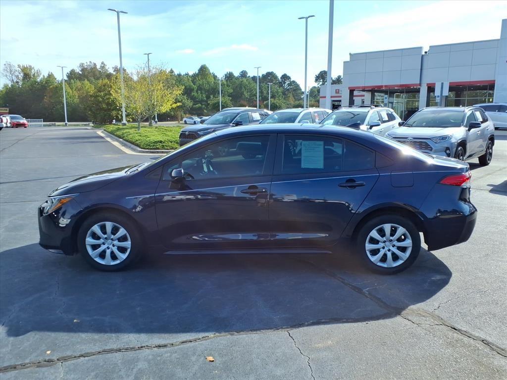 2024 Toyota Corolla LE photo 2