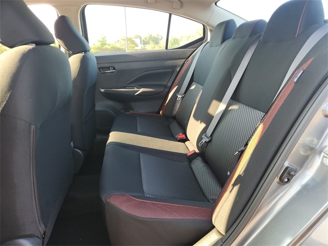 2025 Nissan Versa SR photo 7