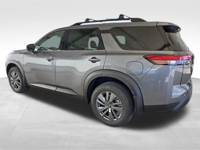 2025 Nissan Pathfinder SV photo 3