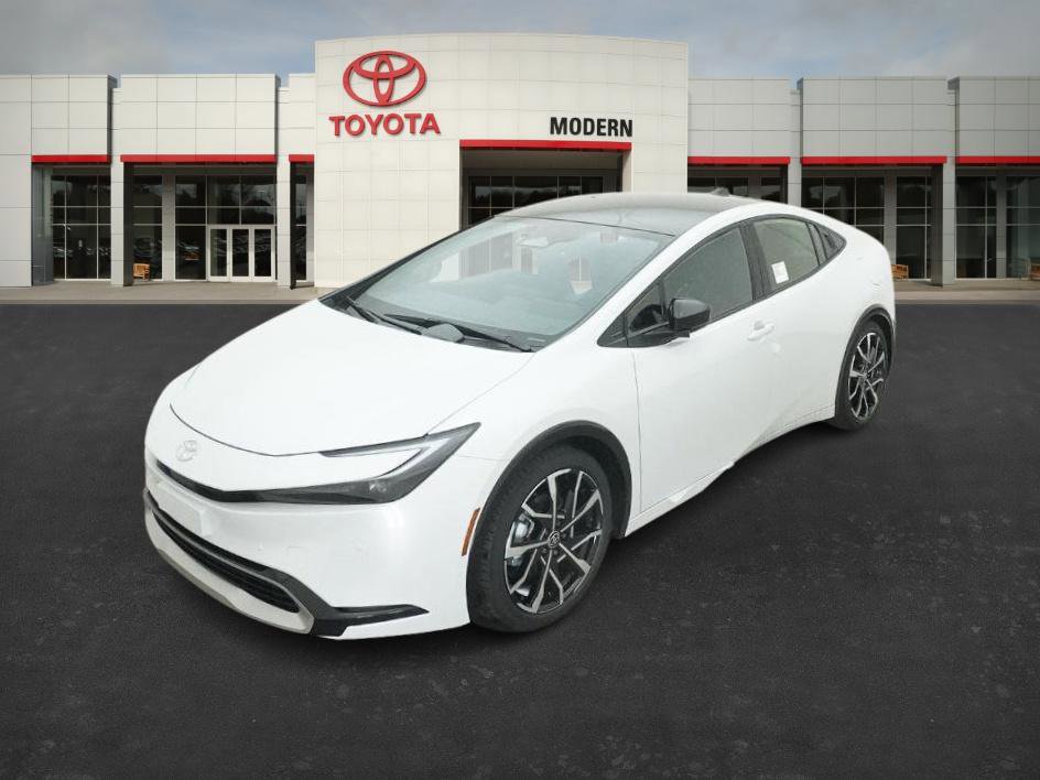 2026 Toyota Prius XSE Premium's photo