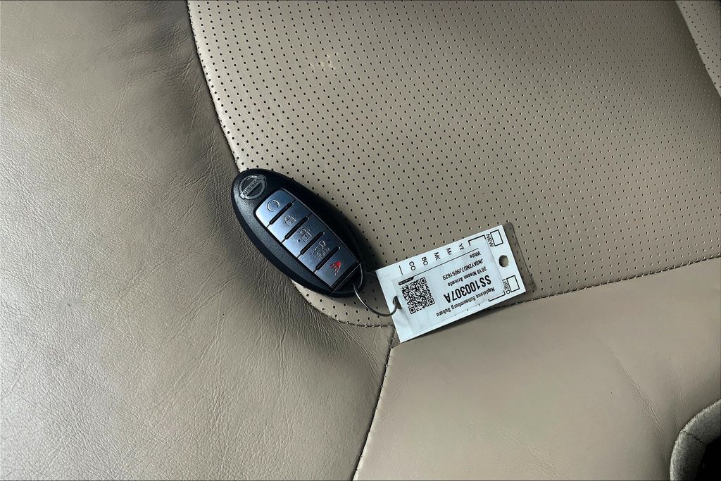 2018 Nissan Armada SL photo 10