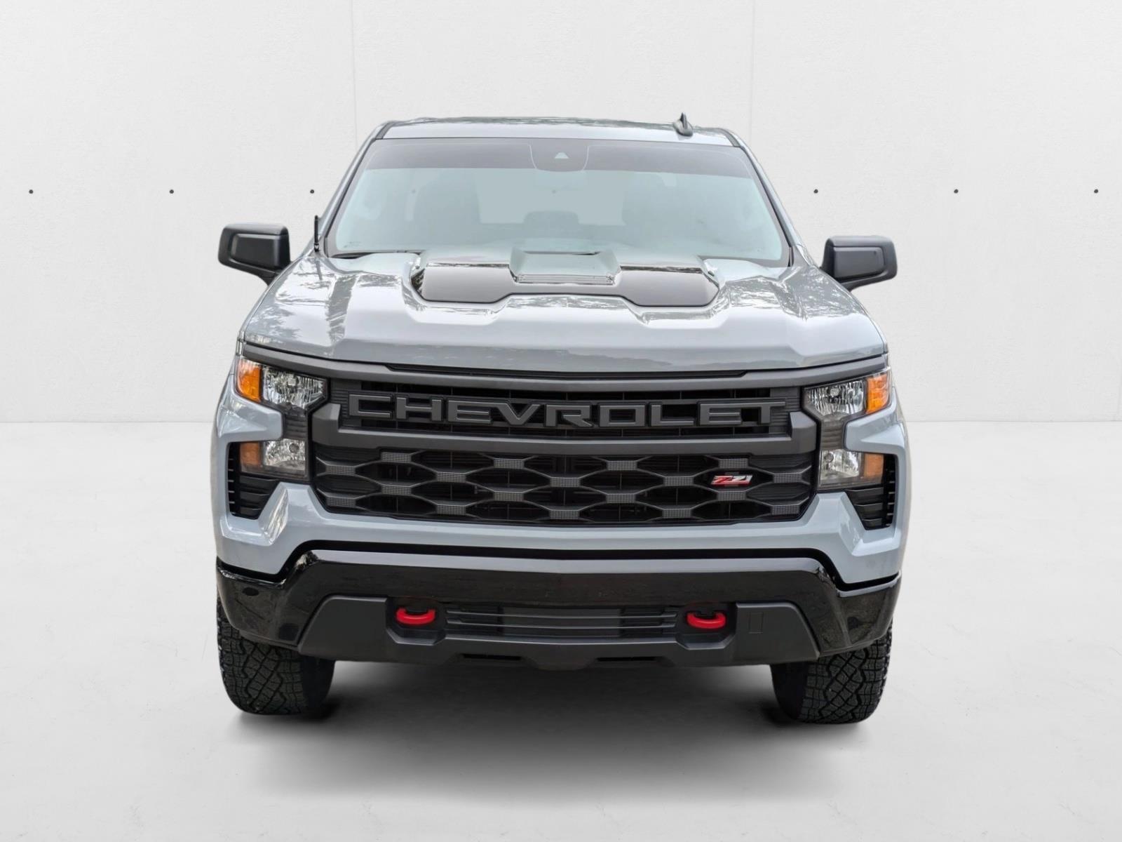 2025 Chevrolet Silverado 1500 Custom Trail Boss photo 2