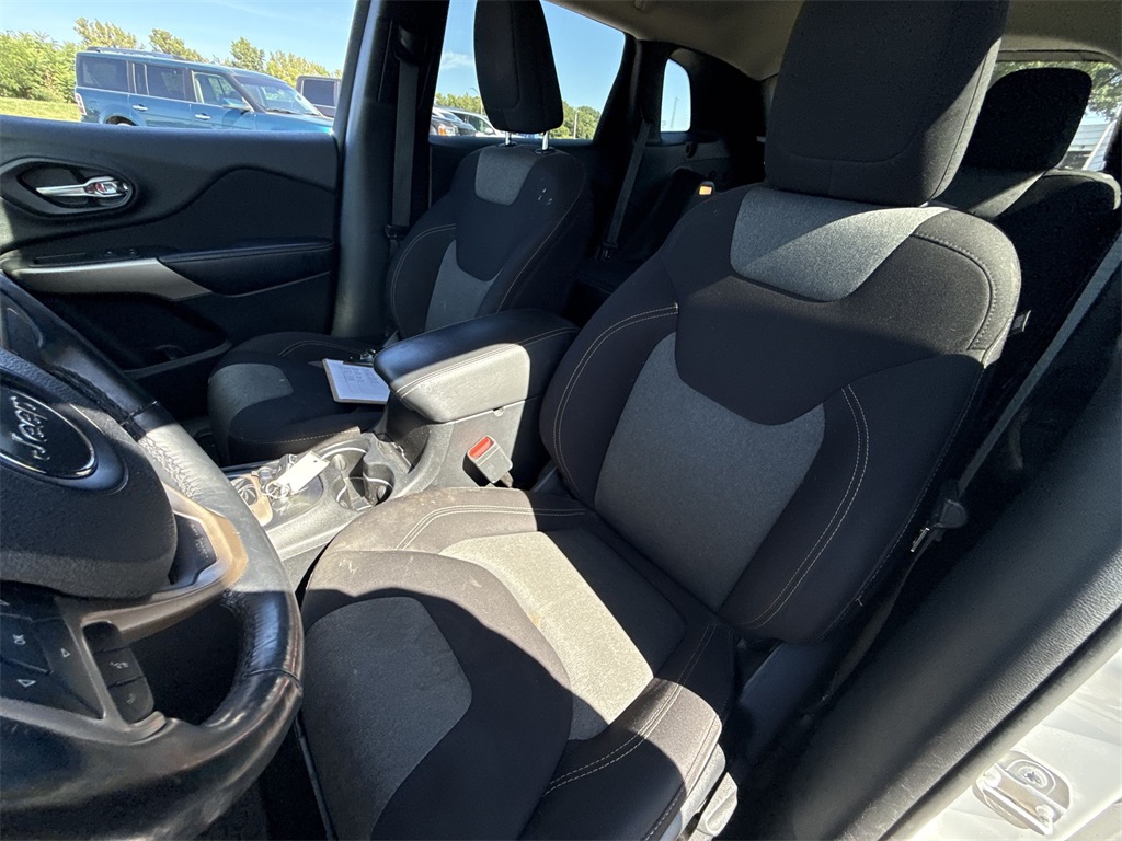 2018 Jeep Cherokee Latitude photo 13