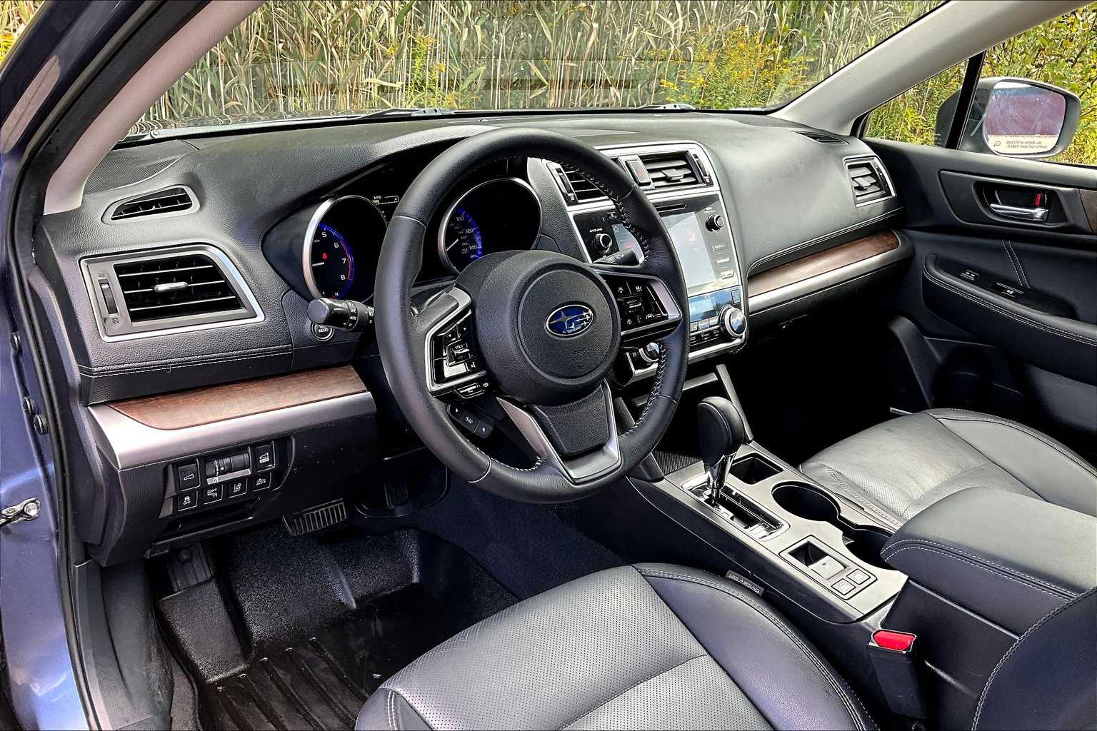 2018 Subaru Outback Limited photo 17