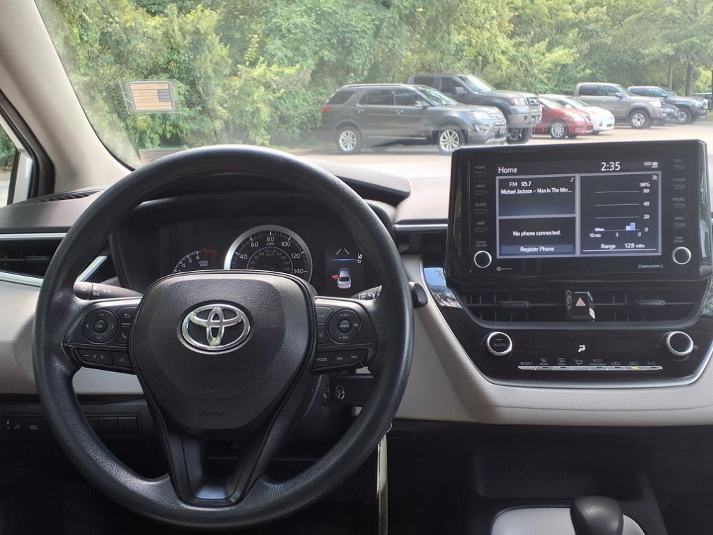 2022 Toyota Corolla LE photo 11