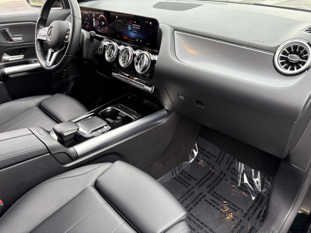 2022 Mercedes Benz GLA 250 photo 28