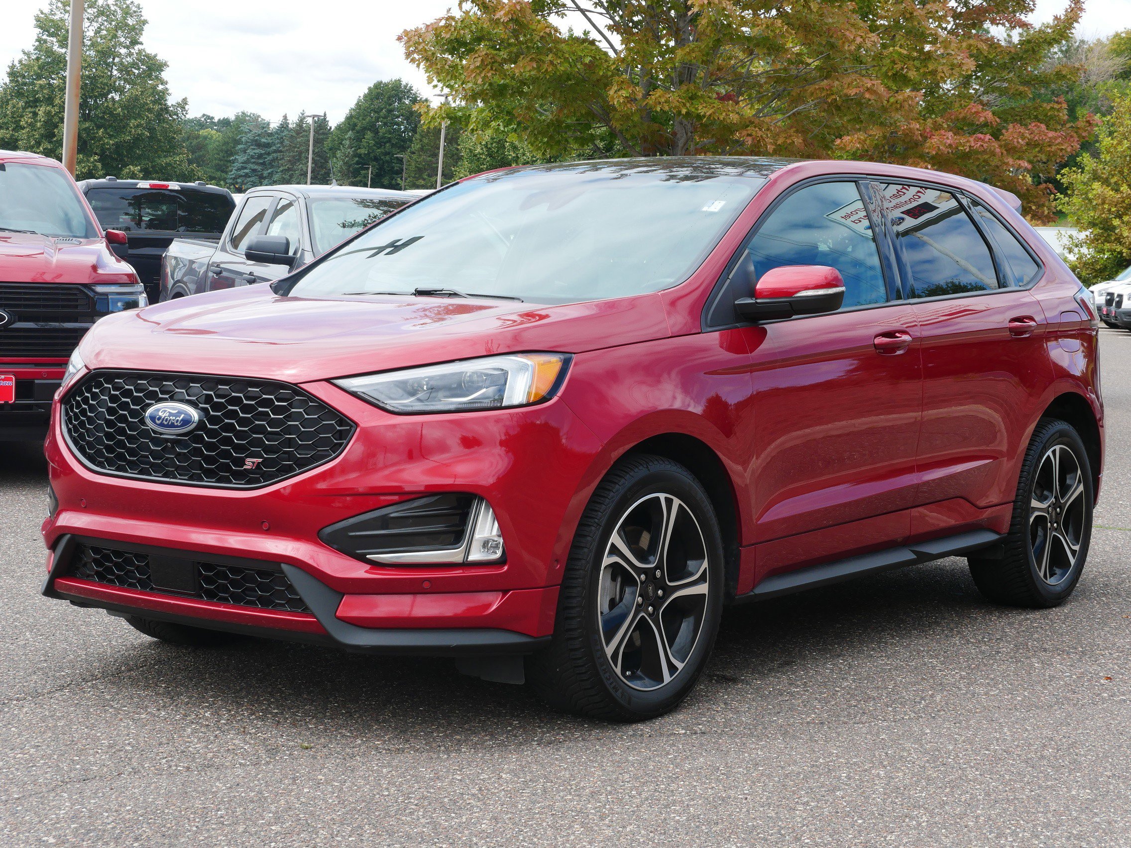 2022 Ford Edge ST photo 3