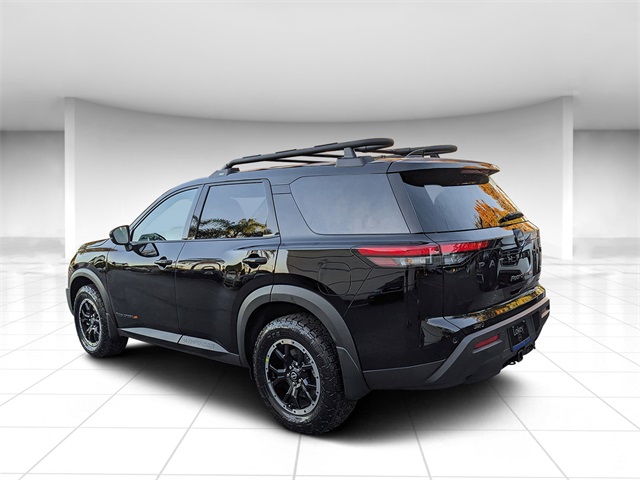 2025 Nissan Pathfinder Rock Creek photo 2