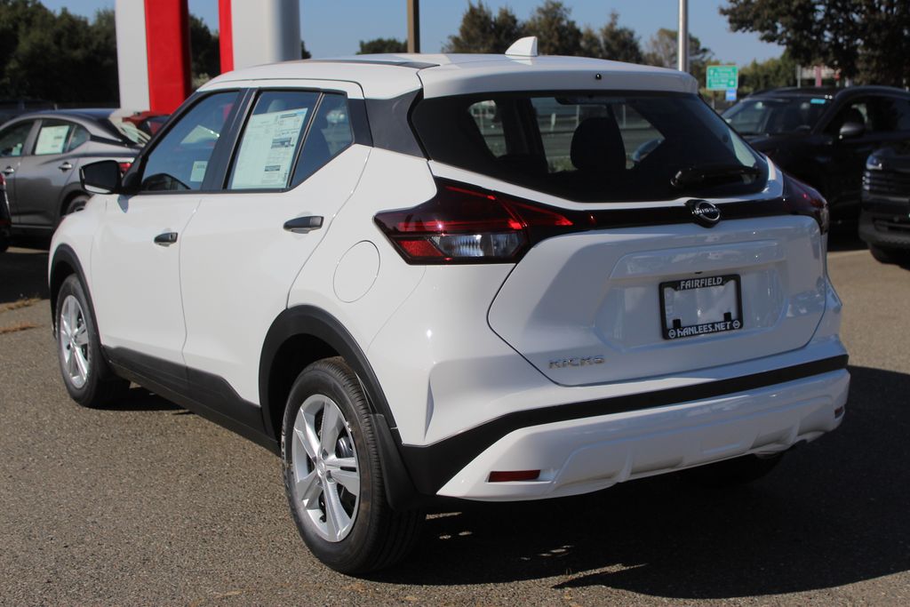 2025 Nissan Kicks Play S photo 7
