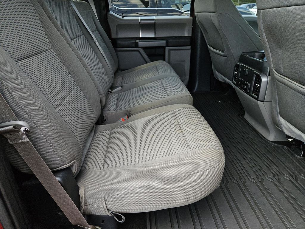 2019 Ford F-150 XLT photo 29