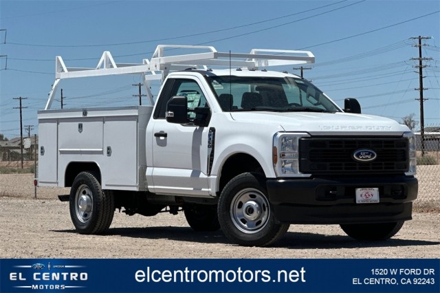 2025 Ford F-350 Base's photo