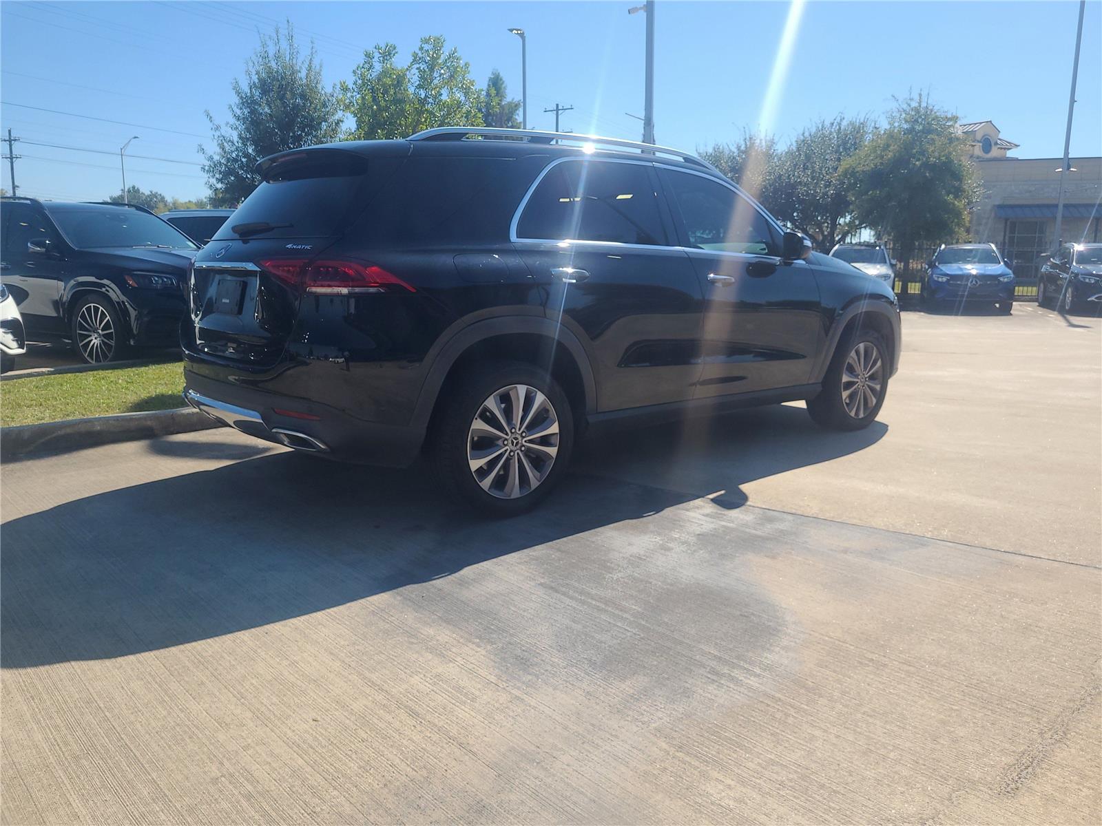 2022 Mercedes Benz GLE 350 4MATIC photo 2