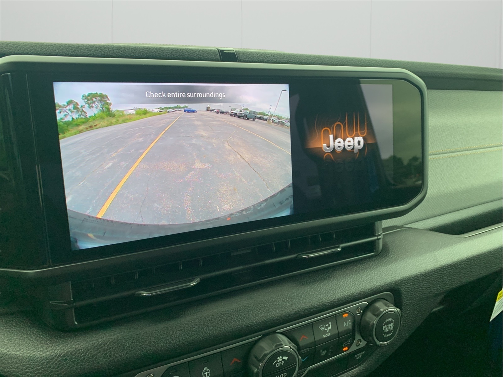 2025 Jeep Wrangler Sport S photo 18