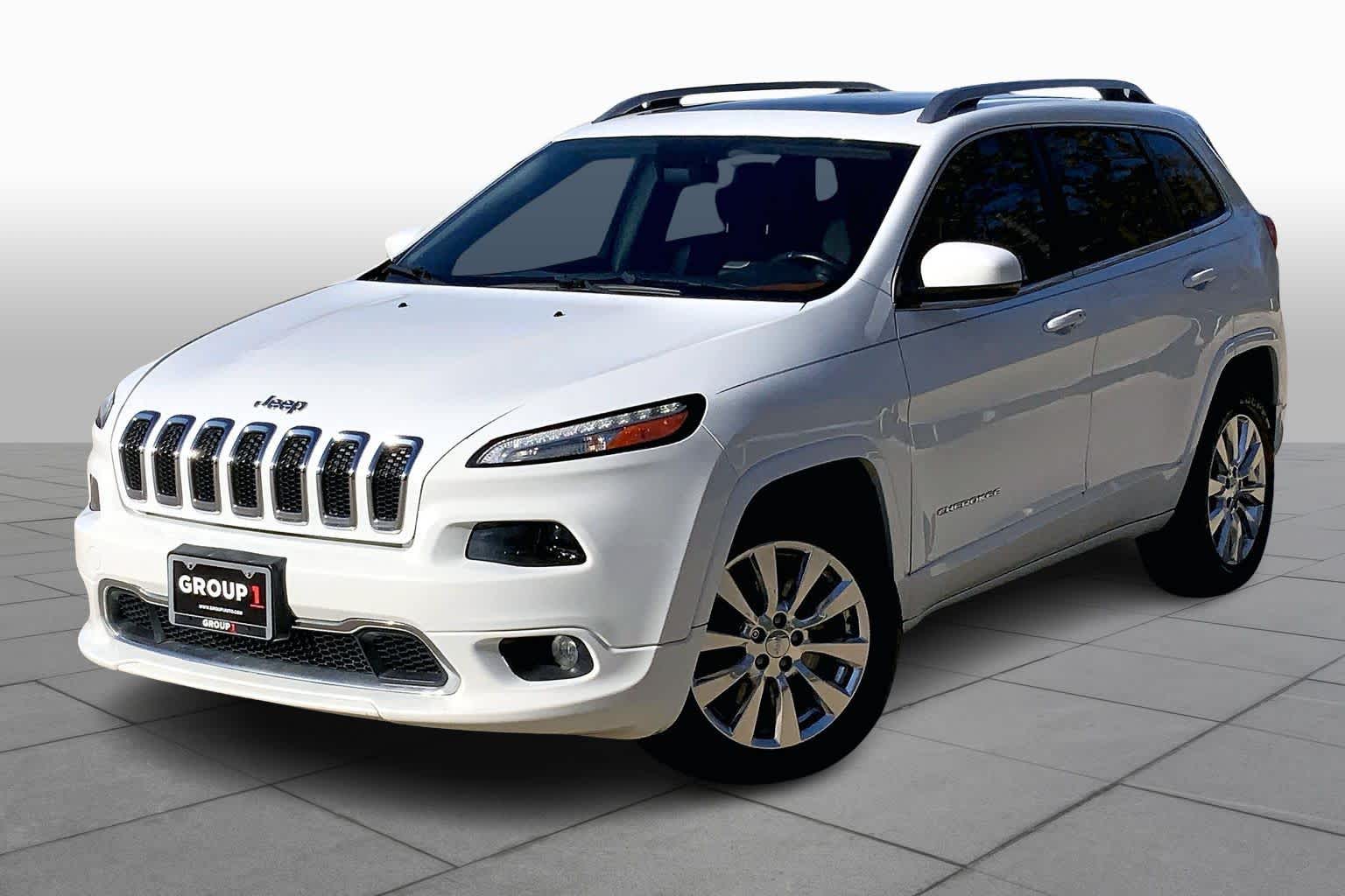 2016 Jeep Cherokee Overland's photo