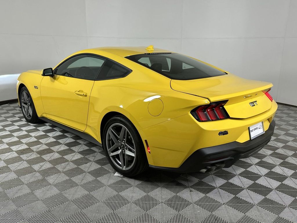 2024 Ford Mustang GT Premium photo 5