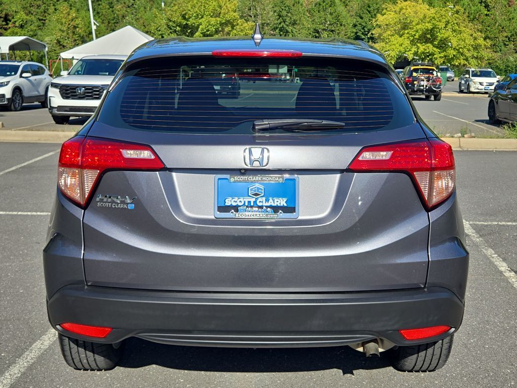 2018 Honda HR-V LX photo 4