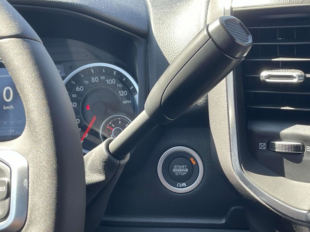 2026 Ram 2500 Big Horn photo 32
