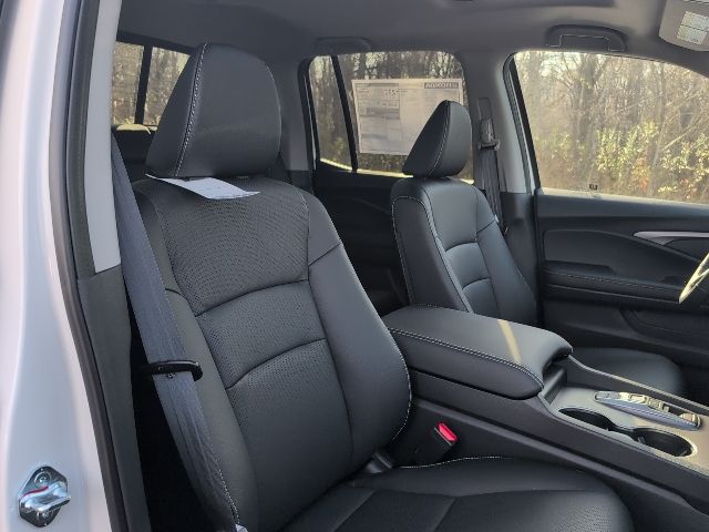 2025 Honda Ridgeline RTL photo 17