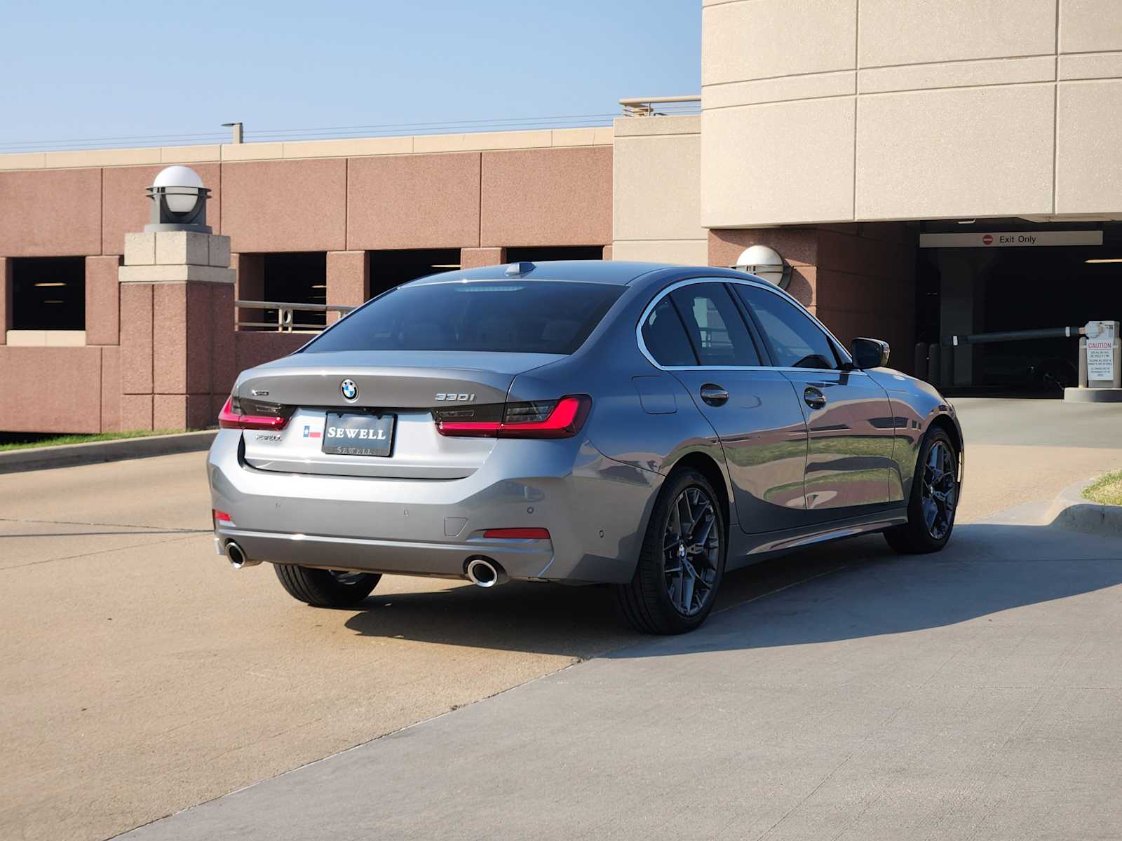 2025 Bmw 330i xDrive photo 4