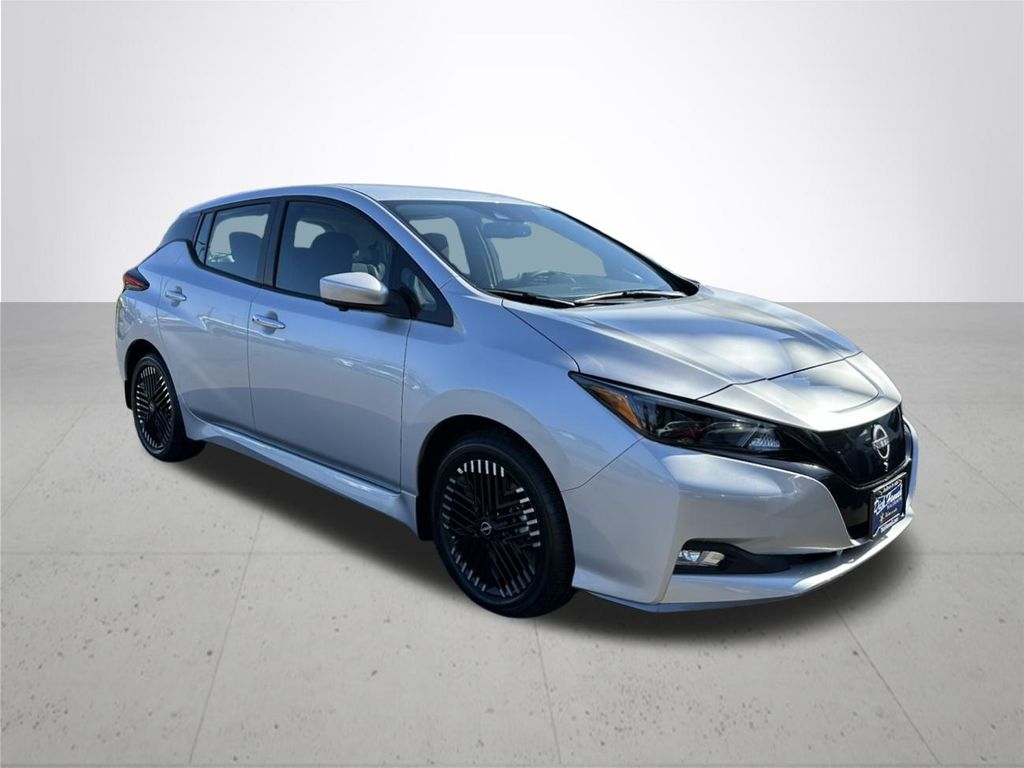 2025 Nissan Leaf SV Plus photo 4