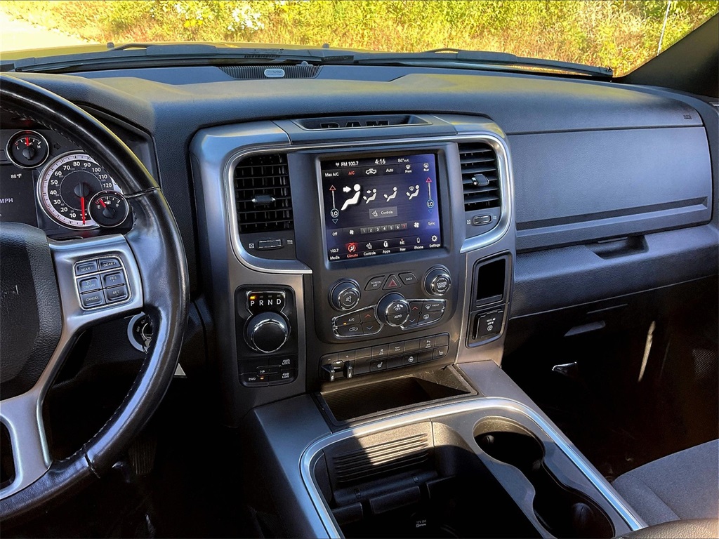 2021 Ram 1500 Classic Warlock photo 17