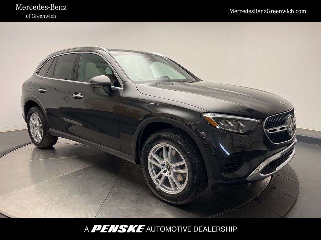 2026 Mercedes-Benz GLC Base's photo