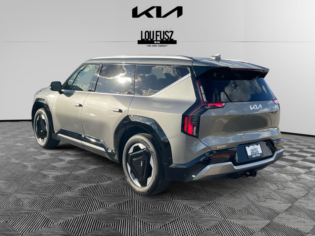 Used 2024 Kia Ev9 Land with VIN KNDADFS50R6038598 for sale in Columbus, OH