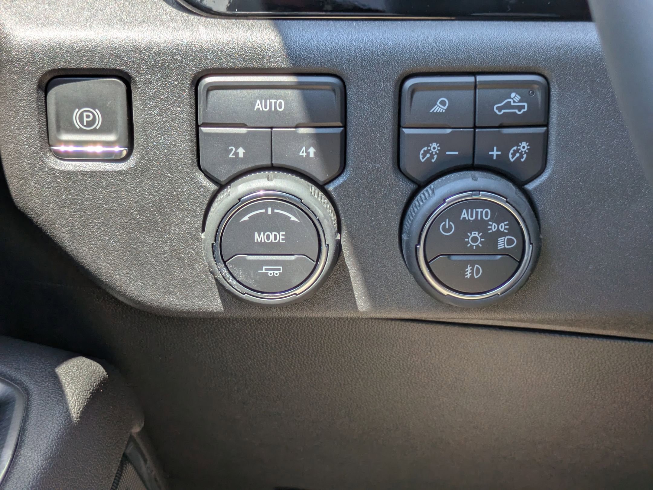 2025 Chevrolet Silverado 1500 RST photo 18
