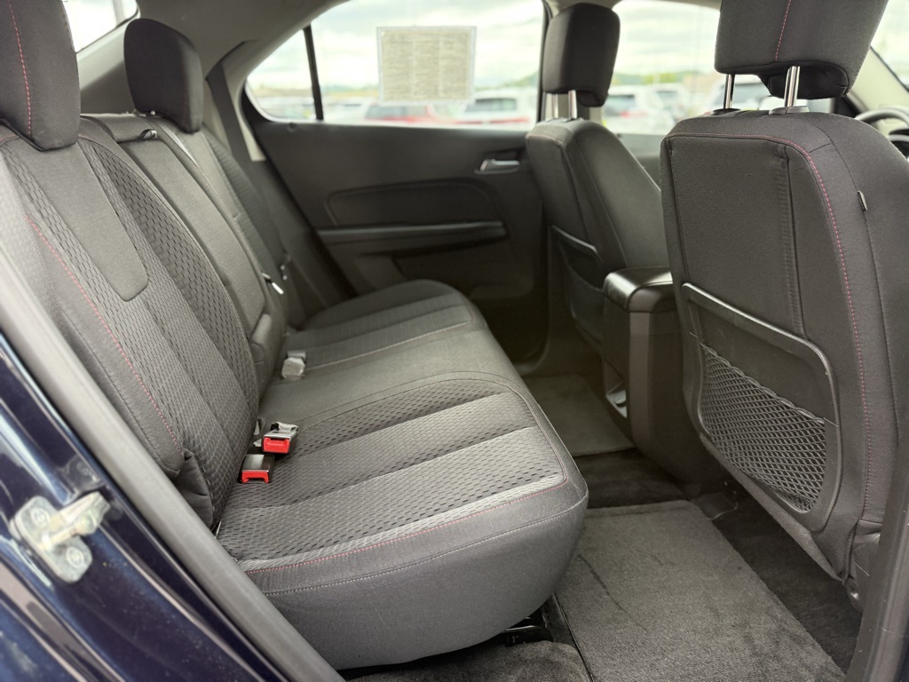 2015 Chevrolet Equinox LS photo 12