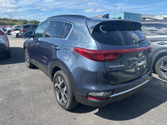 2022 Kia Sportage EX photo 3