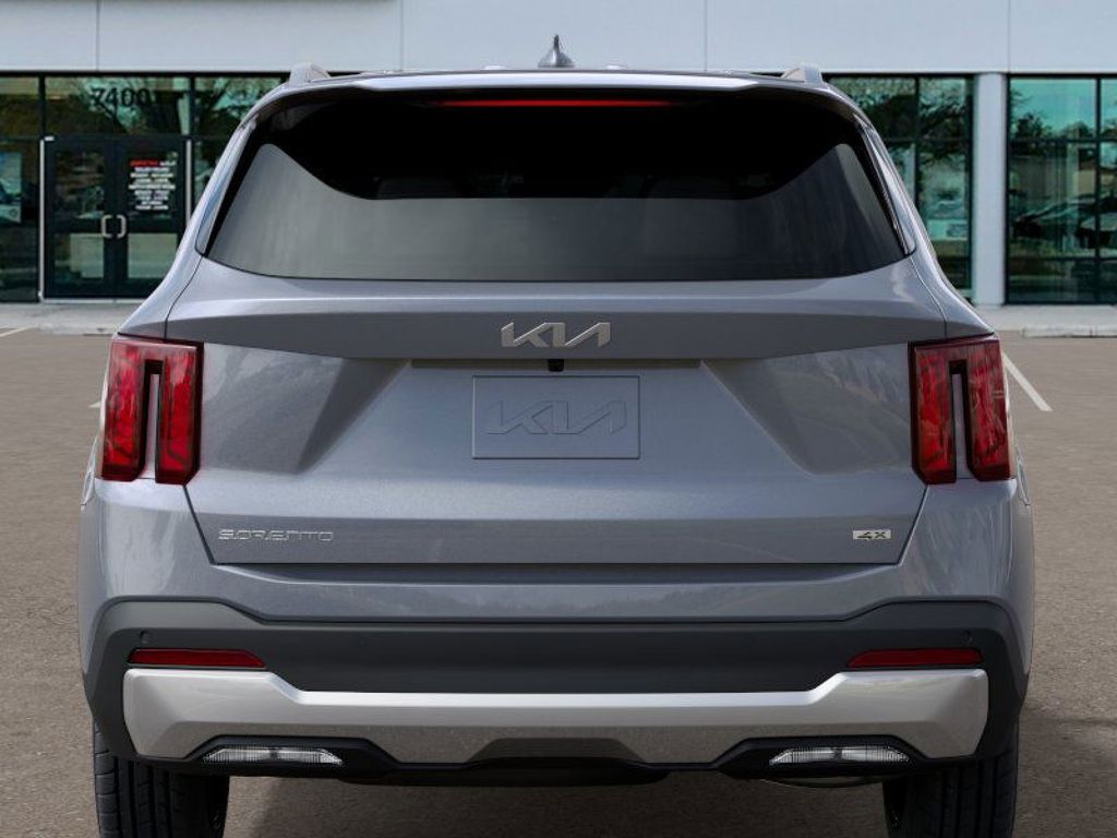 2025 Kia Sorento S photo 12