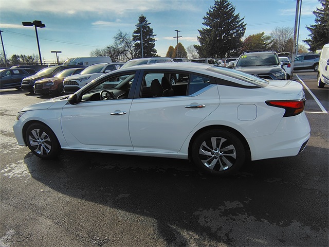 2024 Nissan Altima 2.5 S photo 3