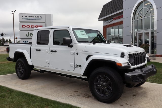 2025 Jeep Gladiator Sport S photo 3