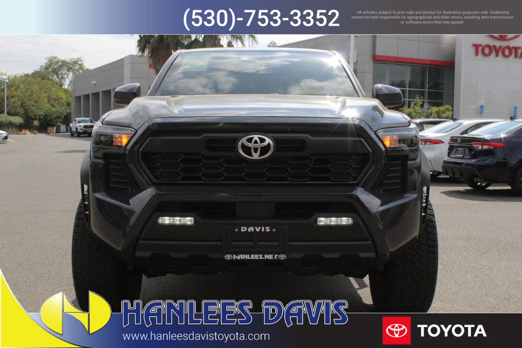 2025 Toyota Tacoma TRD Off-Road photo 4