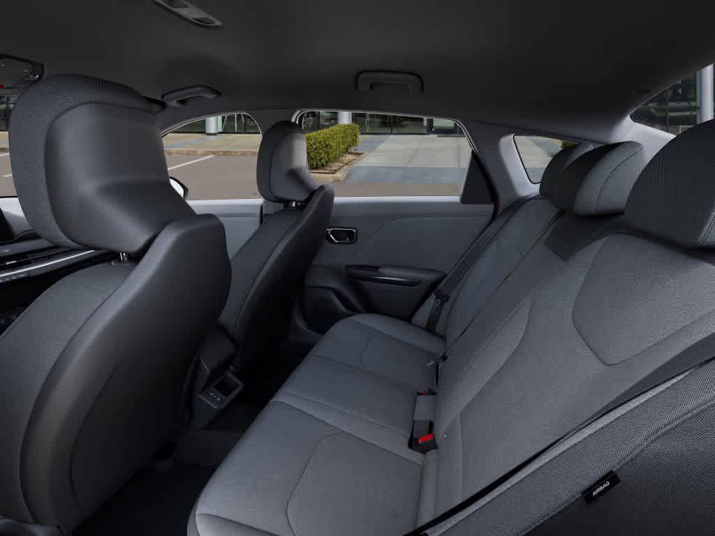 2025 Kia K4 LXS photo 18