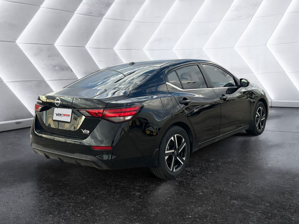 2025 Nissan Sentra SV photo 4
