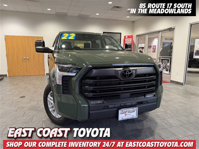 2022 Toyota Tundra SR5's photo