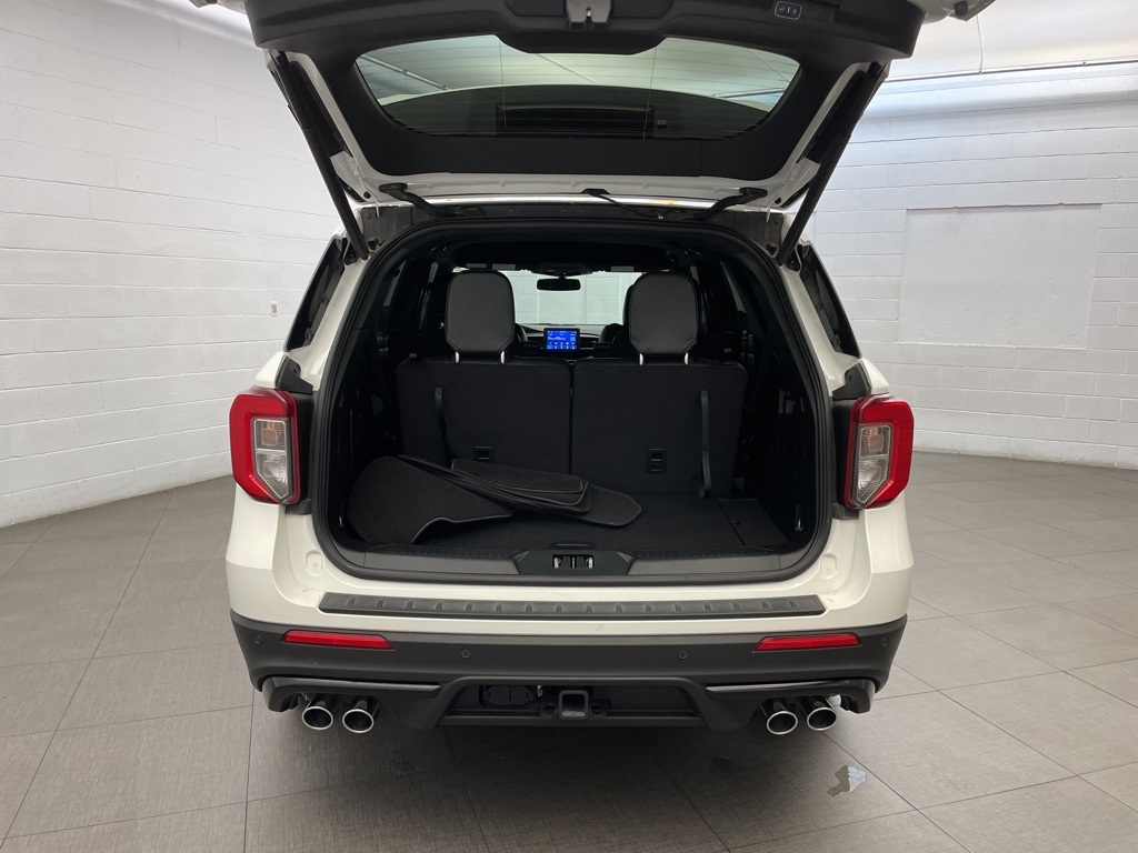 2024 Ford Explorer ST photo 19