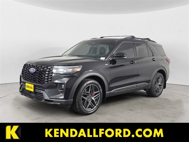 2025 Ford Explorer ST-LINE's photo