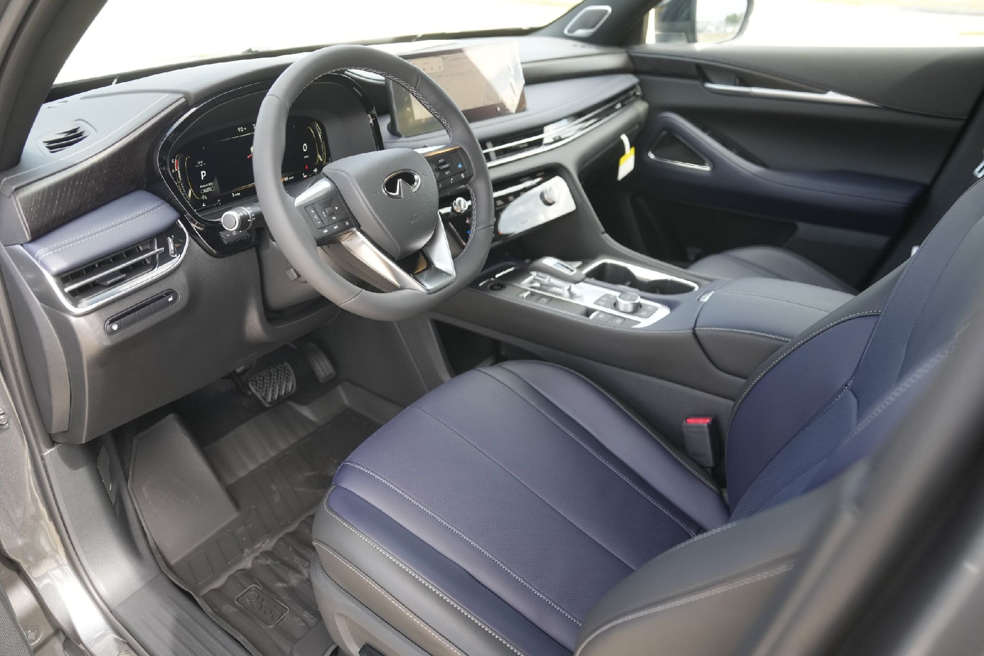 2026 Infiniti QX60 AWD photo 6
