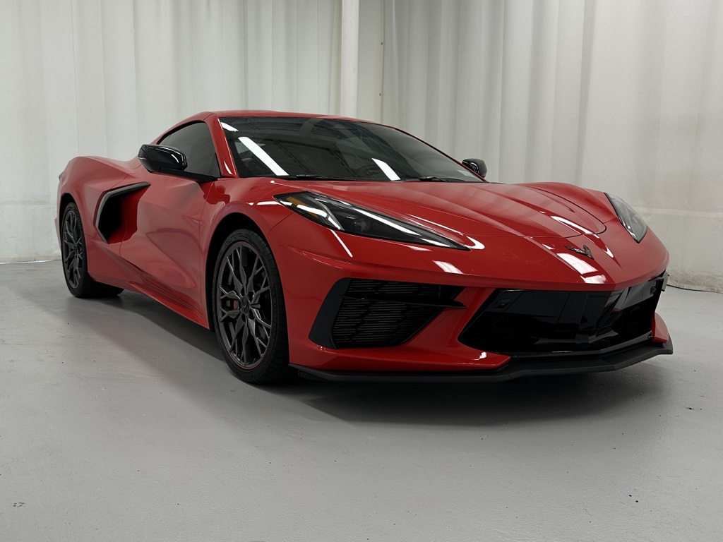 2025 Chevrolet Corvette Stingray 2LT Coupe photo 2