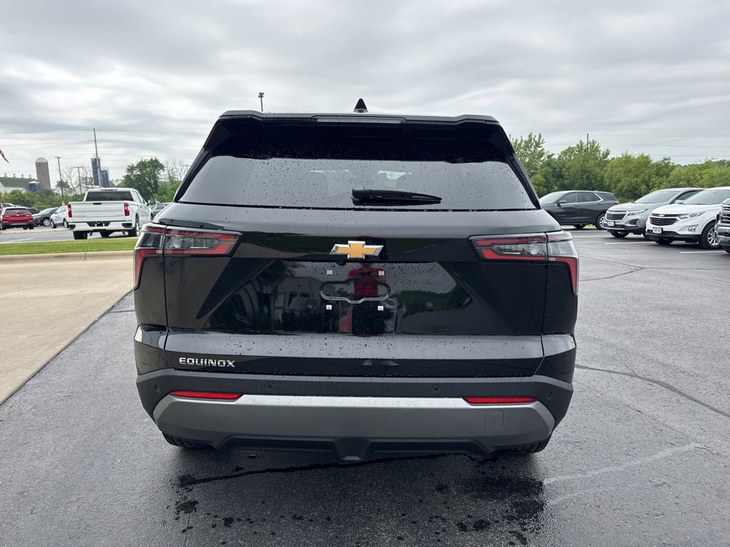 2026 Chevrolet Equinox LT photo 6
