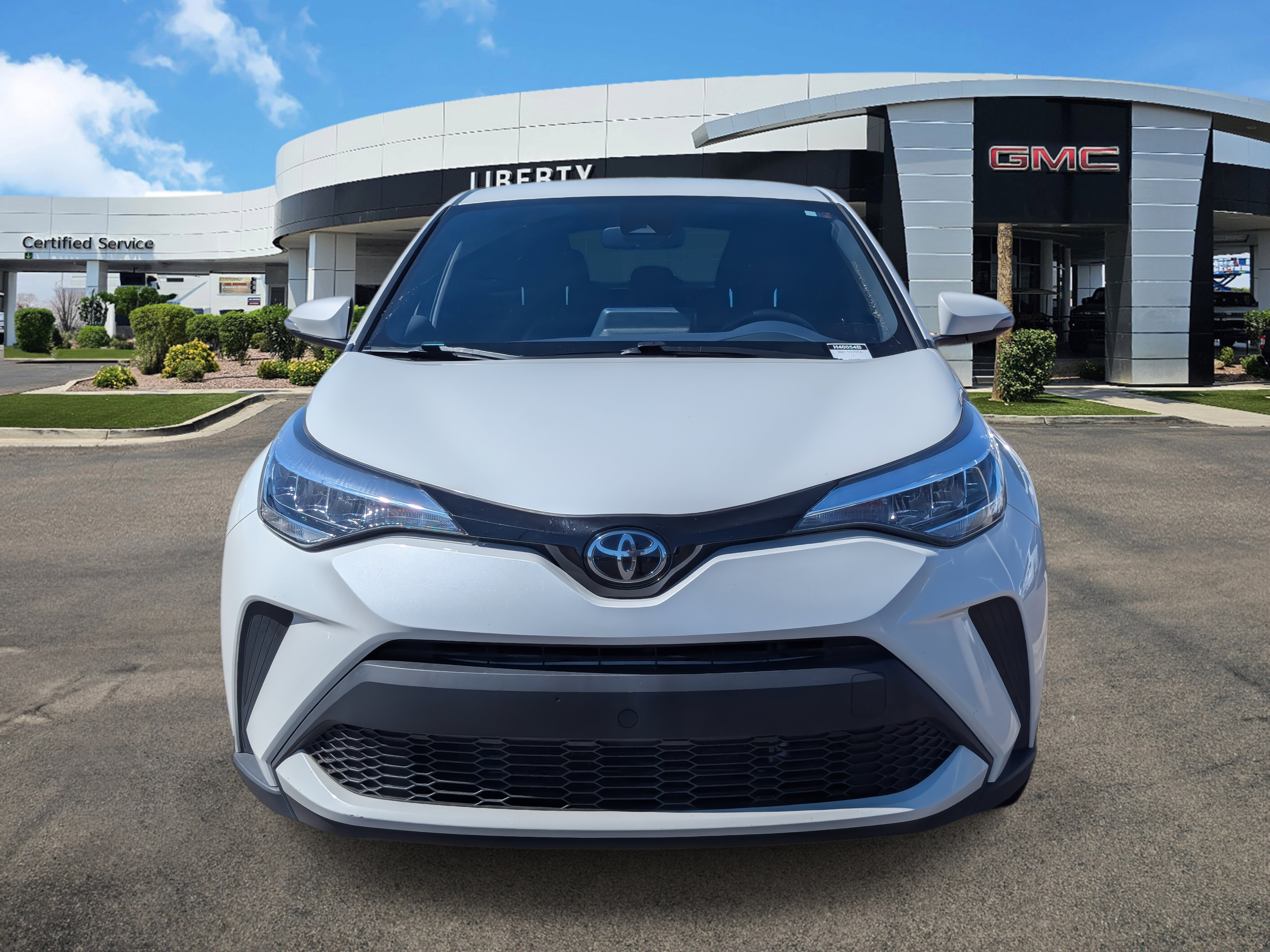 2021 Toyota C-HR LE photo 11