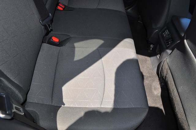 2025 Toyota RAV4 XLE photo 23