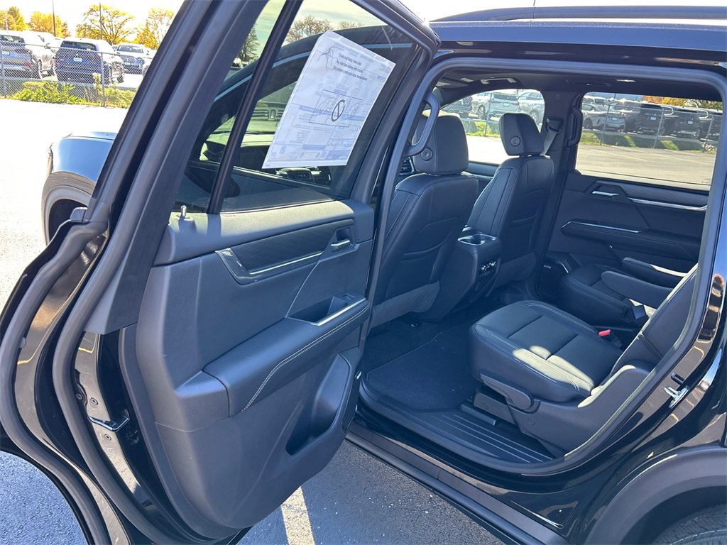 2026 GMC ACADIA - Image 29