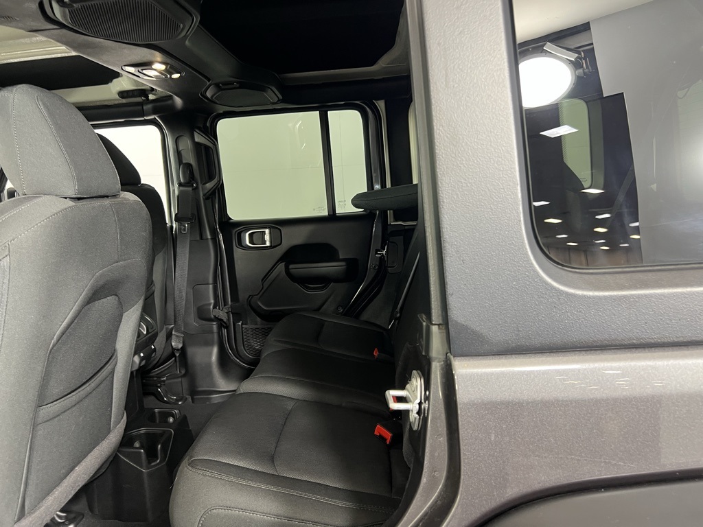 2021 Jeep Wrangler Unlimited Sport Altitude photo 21