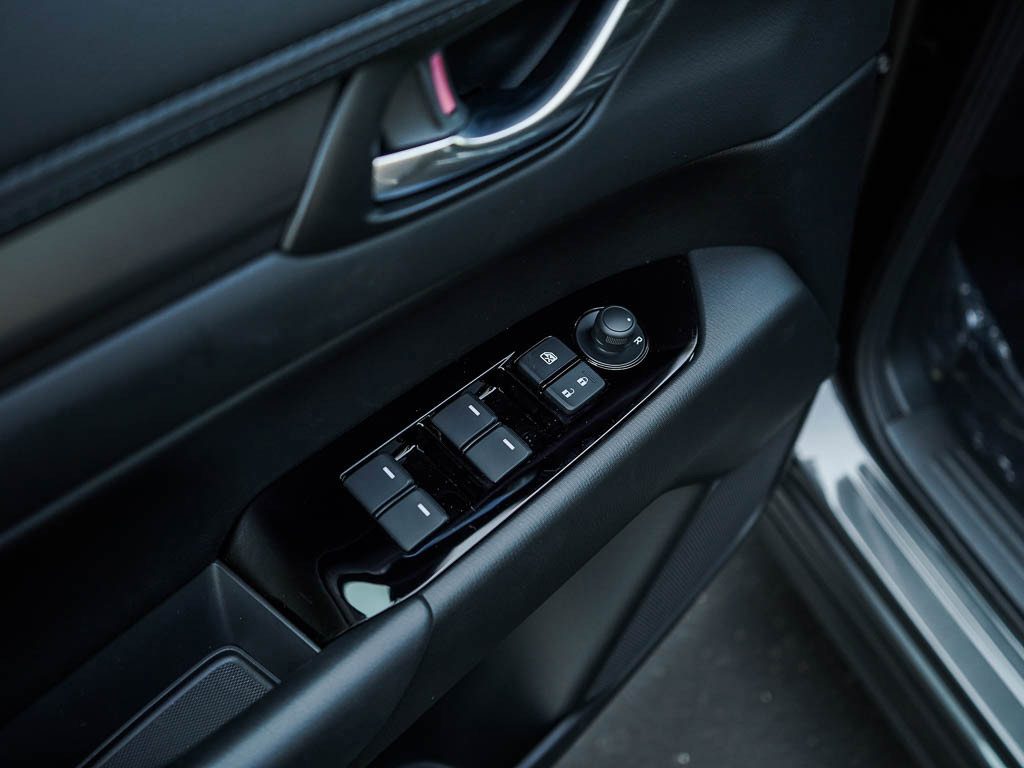 2025 Mazda CX-5 2.5 Select photo 17