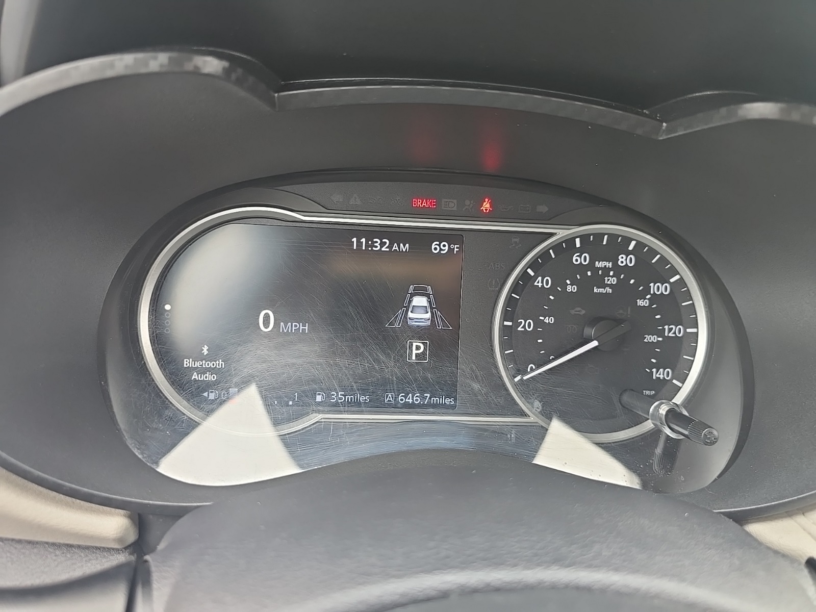 2021 Nissan Versa 1.6 SV photo 4