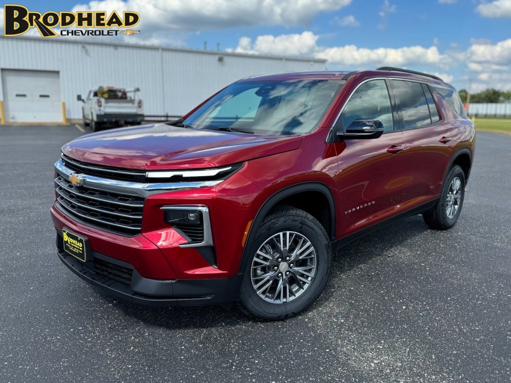 2025 Chevrolet Traverse LT's photo
