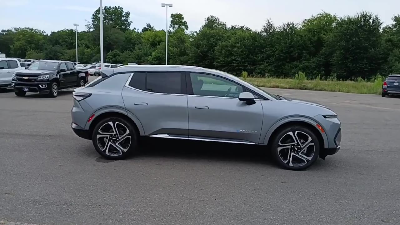 2025 Chevrolet Equinox EV 1LT photo 9